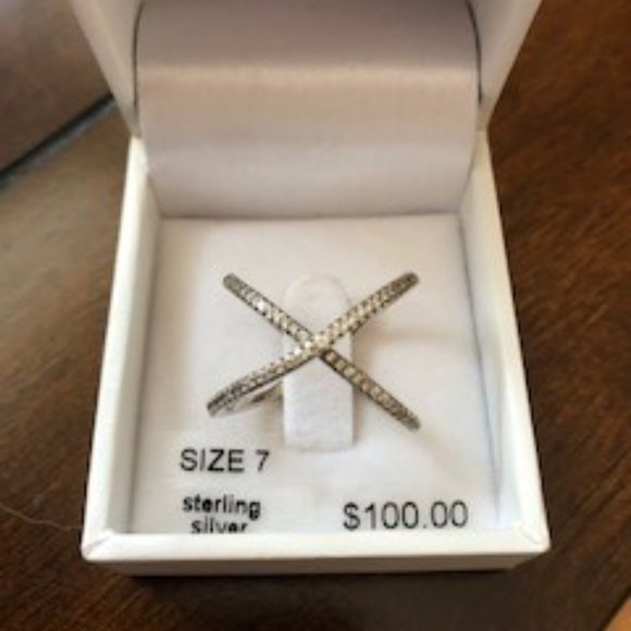 WORLD TRADE JEWELERS Jewelry - STERLING SILVER  CRISSCROSS RING